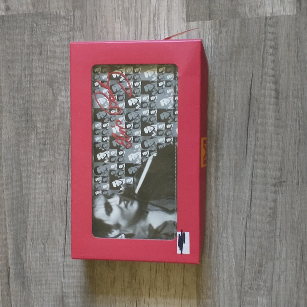 Elvis presley wallet